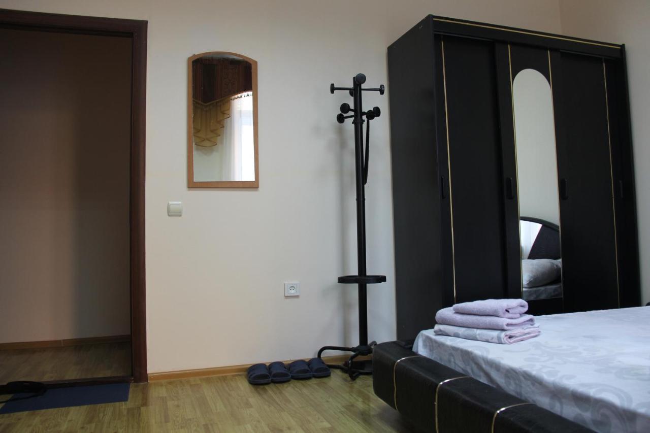 Apartments Domovik ,Kirilla I Mefodiya, 5 Muncaci Exterior foto
